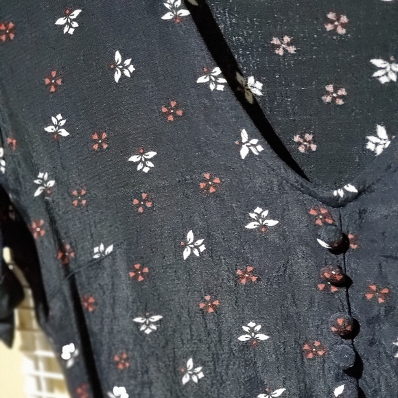 H&M Mini Floral Dress, Size 4US - Picture 3 of 3